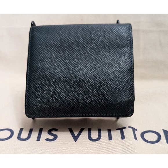 Louis Vuitton  Mens Taiga Leather Green Bifold Wallet MI0917 Vintage 1997 - Picture 1 of 6